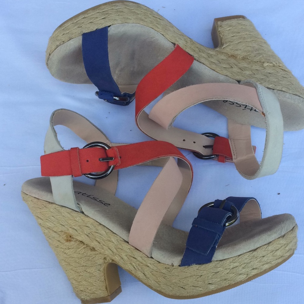 Matisse summer wedge size 7.5